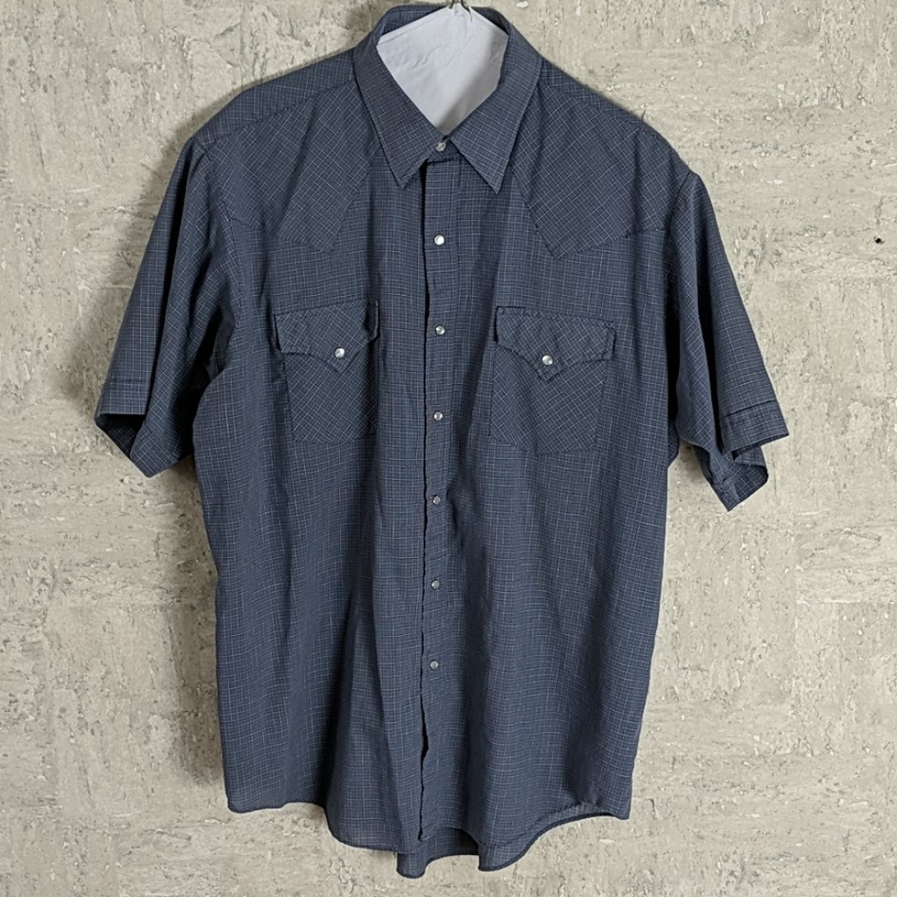Pearl snap short sleeve shirt